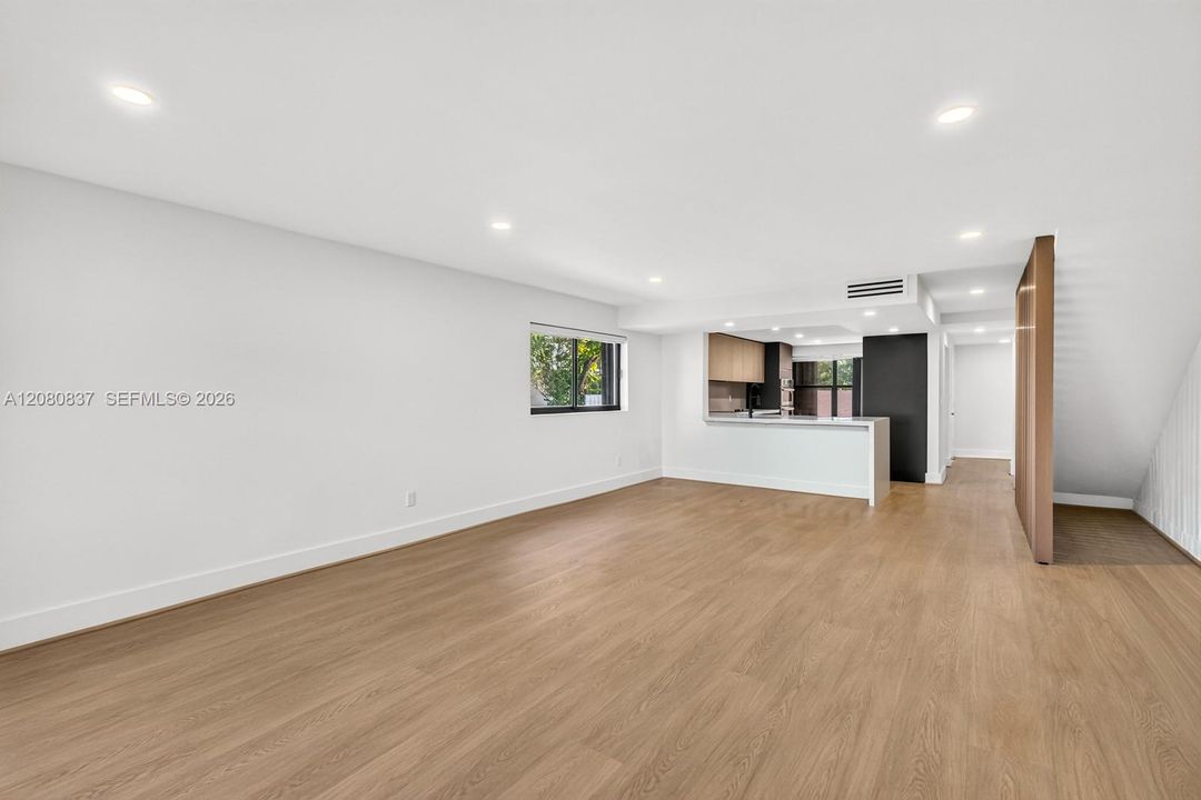 En Venta: $470,000 (2 camas, 2 baños, 1422 Pies cuadrados)