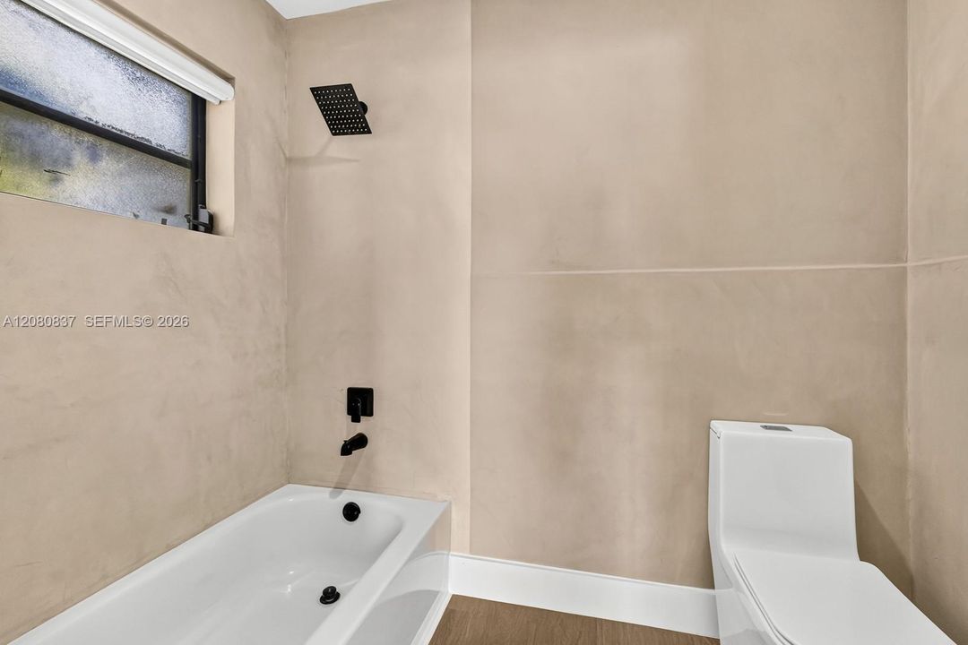 En Venta: $470,000 (2 camas, 2 baños, 1422 Pies cuadrados)