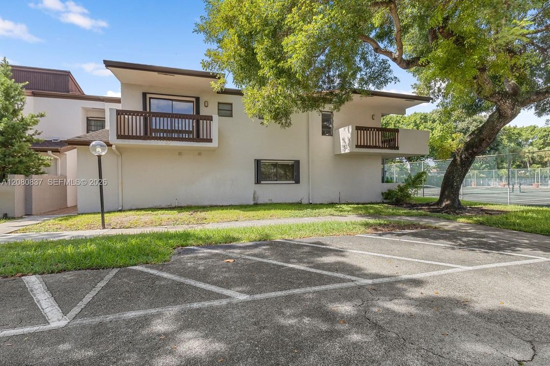 En Venta: $470,000 (2 camas, 2 baños, 1422 Pies cuadrados)