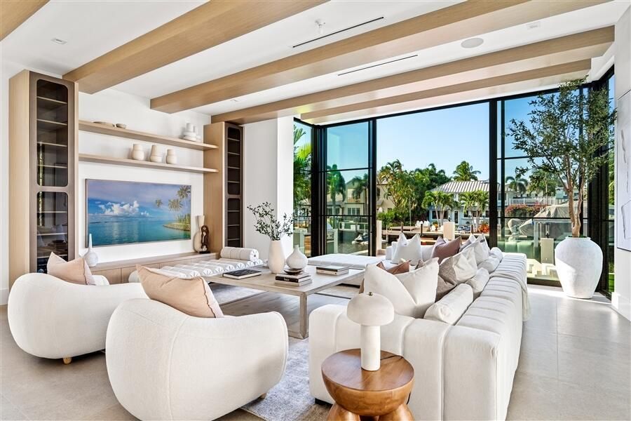 dash_LIVING_ROOM_ANGLE