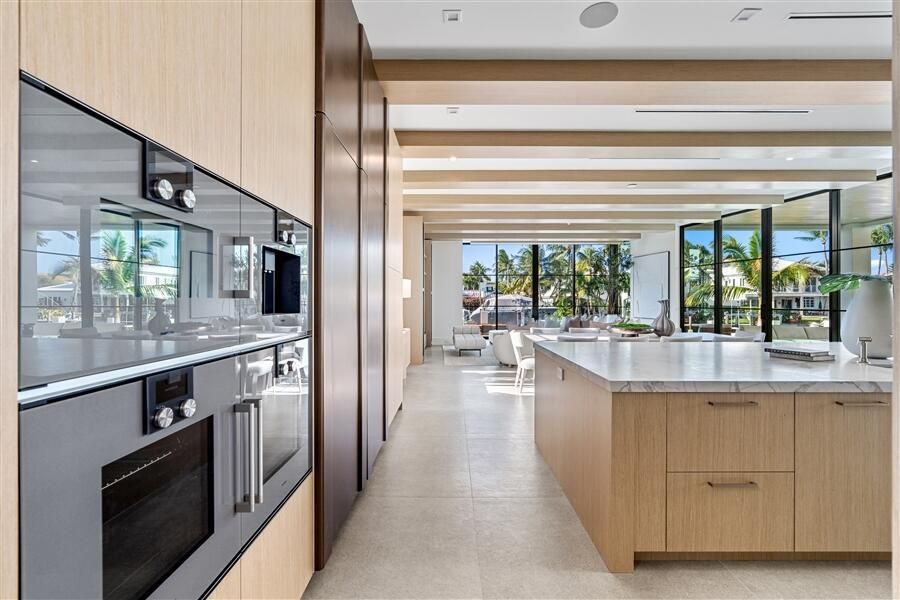dash_KITCHEN_STRAIGHT_TO_LIVING