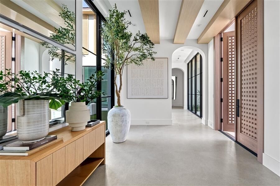 dash_FOYER