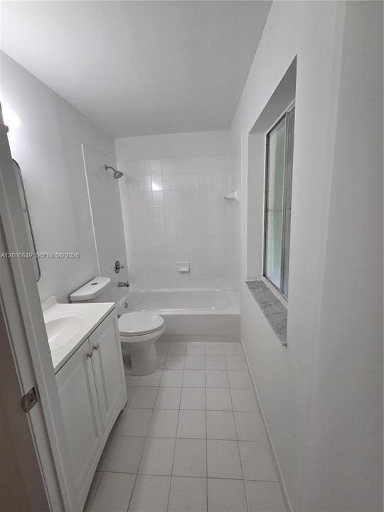 For Sale: $385,000 (3 beds, 2 baths, 1050 Square Feet)