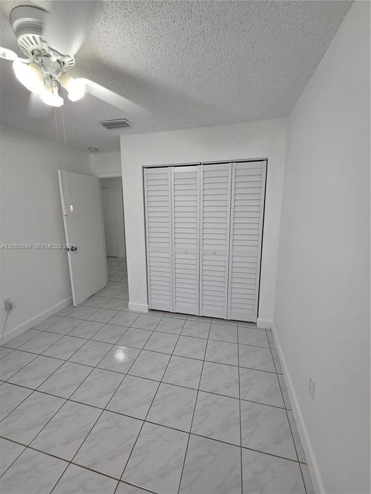 For Sale: $385,000 (3 beds, 2 baths, 1050 Square Feet)