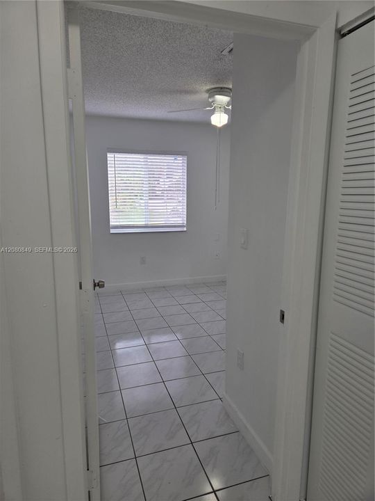 For Sale: $385,000 (3 beds, 2 baths, 1050 Square Feet)