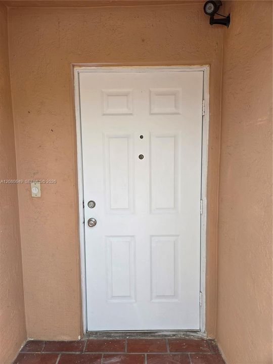 For Sale: $385,000 (3 beds, 2 baths, 1050 Square Feet)