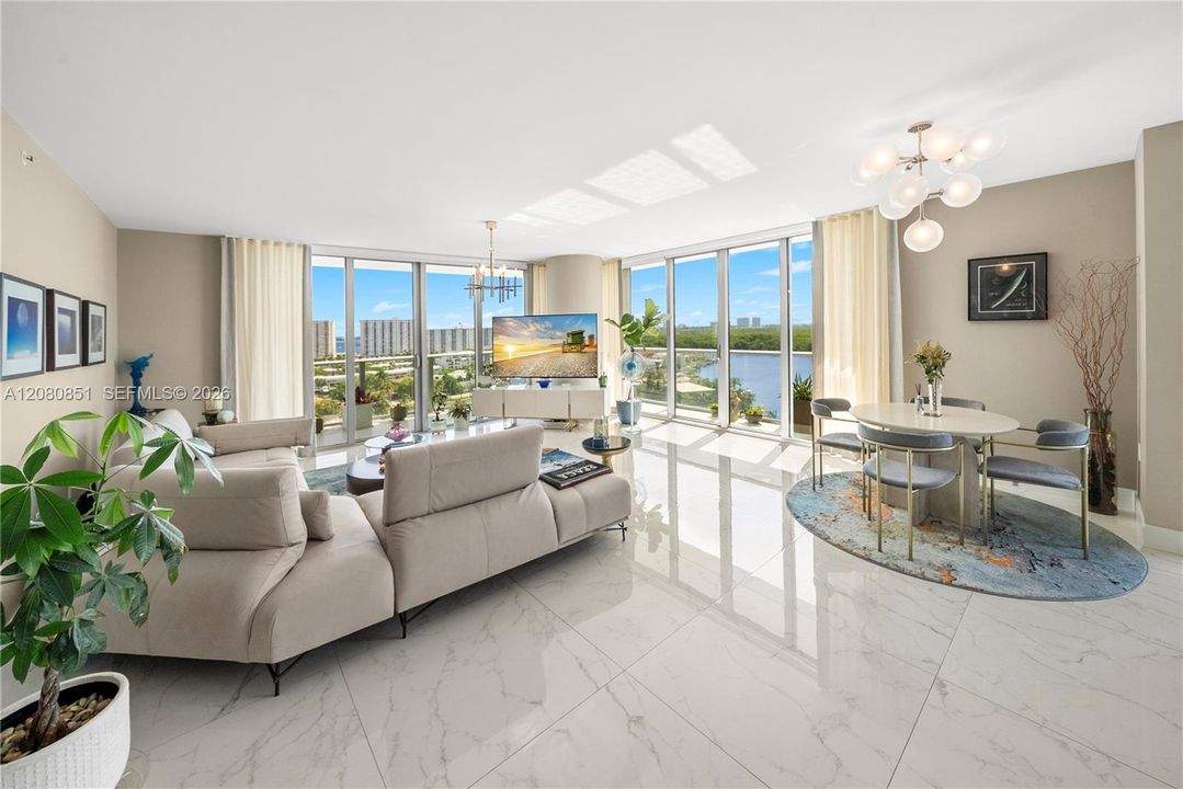 En Venta: $1,720,000 (3 camas, 3 baños, 1892 Pies cuadrados)