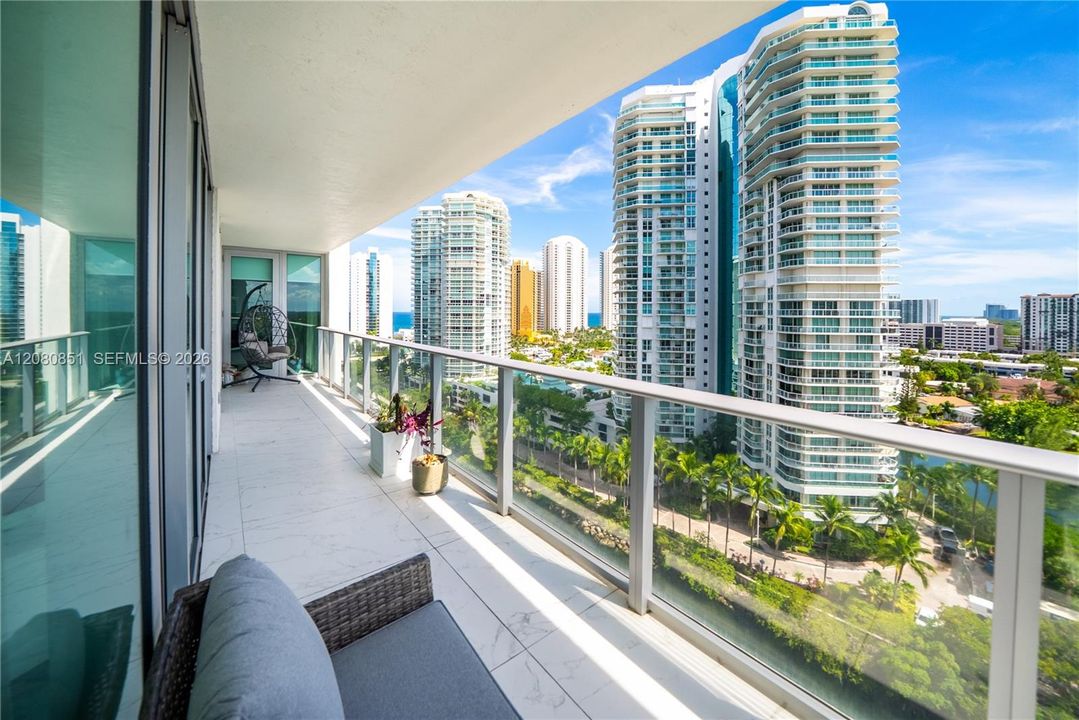 En Venta: $1,720,000 (3 camas, 3 baños, 1892 Pies cuadrados)