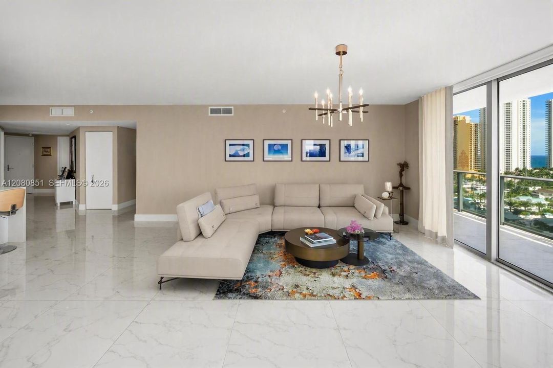 En Venta: $1,720,000 (3 camas, 3 baños, 1892 Pies cuadrados)