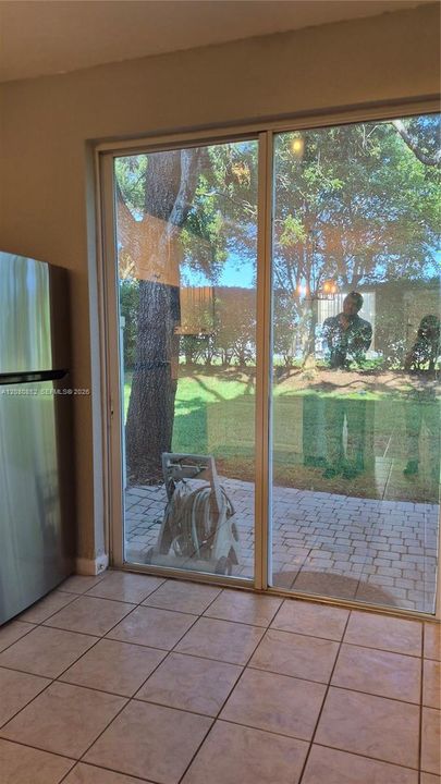 For Sale: $495,000 (3 beds, 3 baths, 1694 Square Feet)