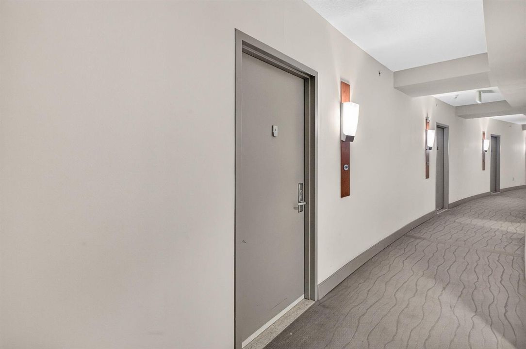 28-web-or-mls-Entrance