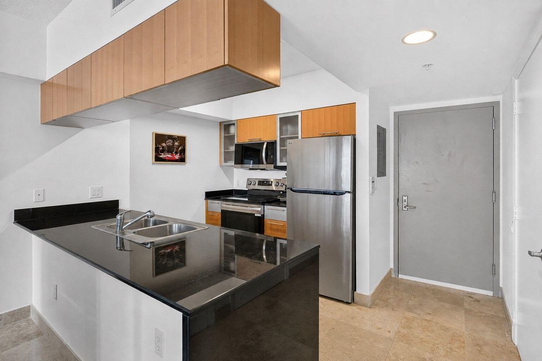 5-web-or-mls-Kitchen-1