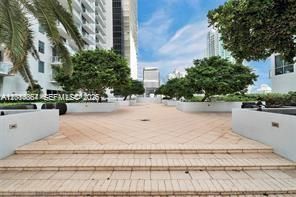 For Sale: $404,900 (1 beds, 1 baths, 1066 Square Feet)