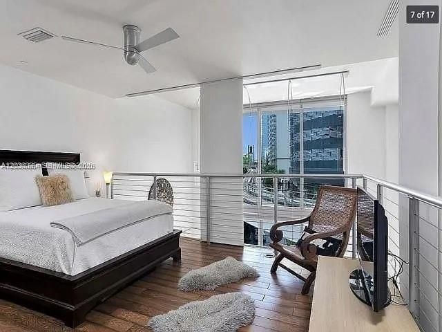 For Sale: $419,900 (1 beds, 1 baths, 1066 Square Feet)
