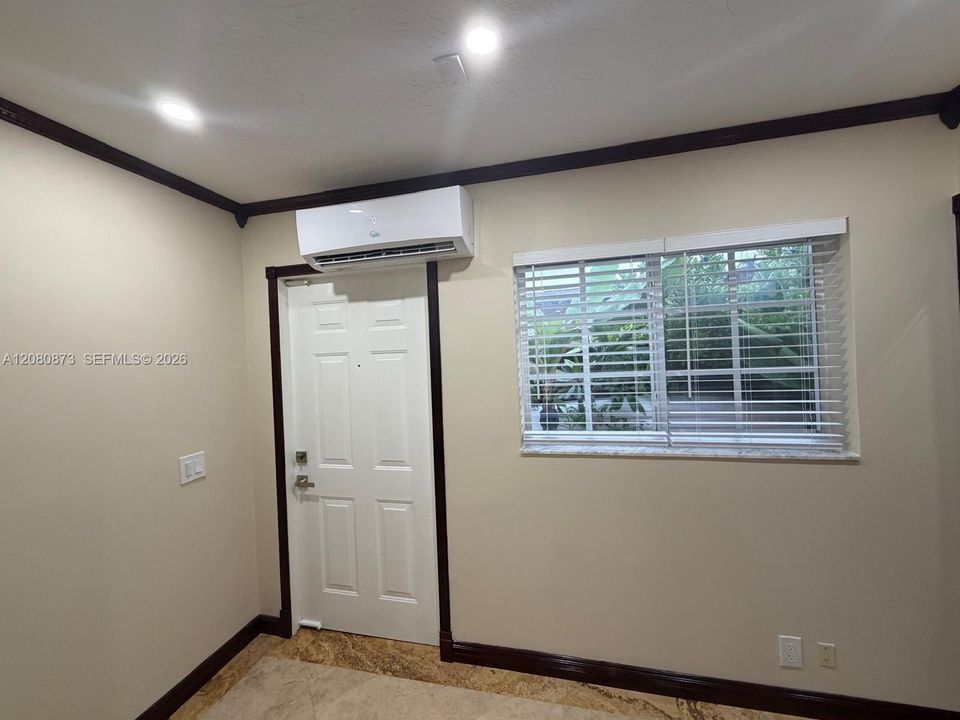 En Renta: $1,550 (1 camas, 1 baños, 2341 Pies cuadrados)