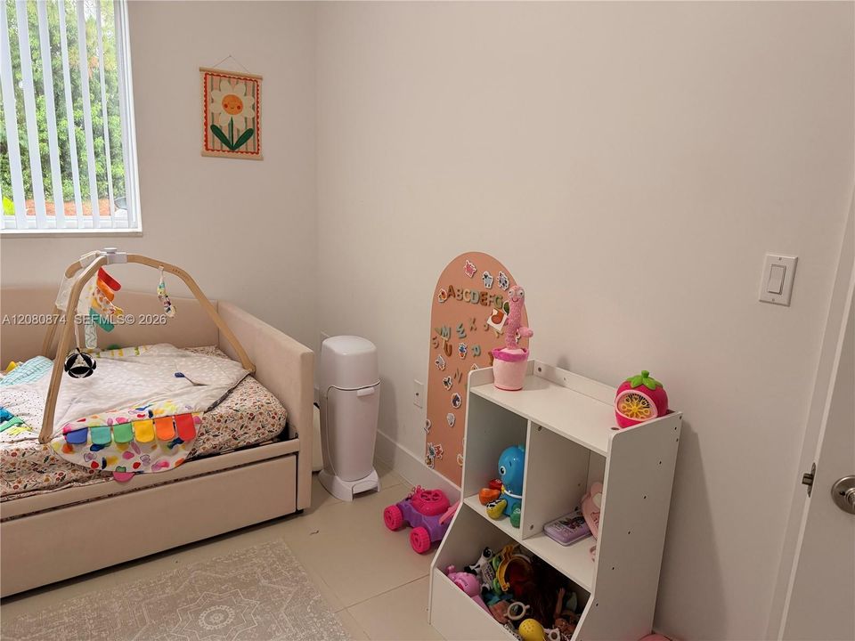 En Renta: $3,200 (4 camas, 3 baños, 1758 Pies cuadrados)