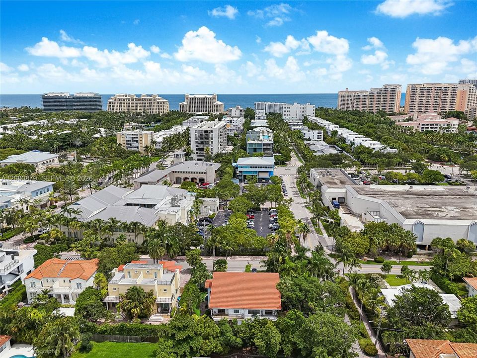 For Sale: $2,795,000 (3 beds, 3 baths, 1650 Square Feet)