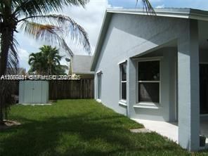 For Rent: $2,650 (3 beds, 2 baths, 1557 Square Feet)