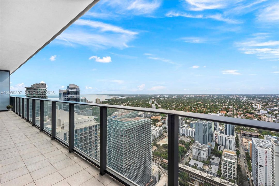 For Rent: $16,000 (3 beds, 3 baths, 1912 Square Feet)