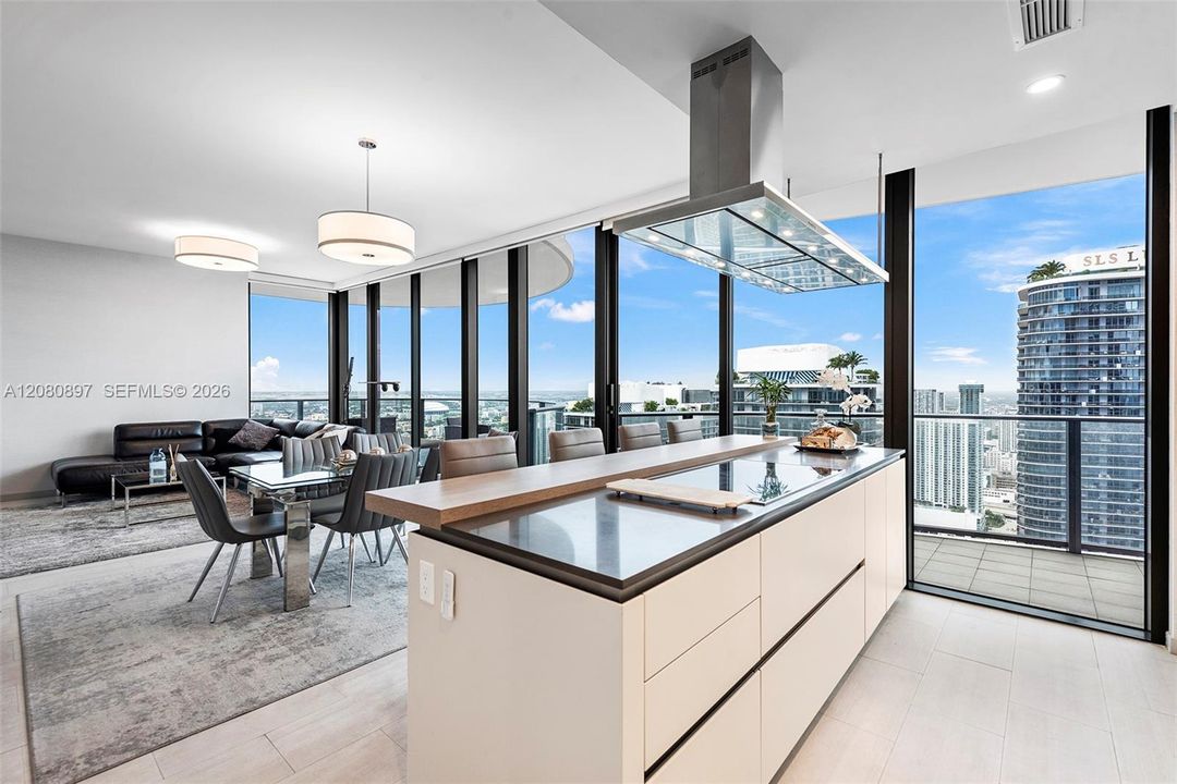 For Rent: $16,000 (3 beds, 3 baths, 1912 Square Feet)