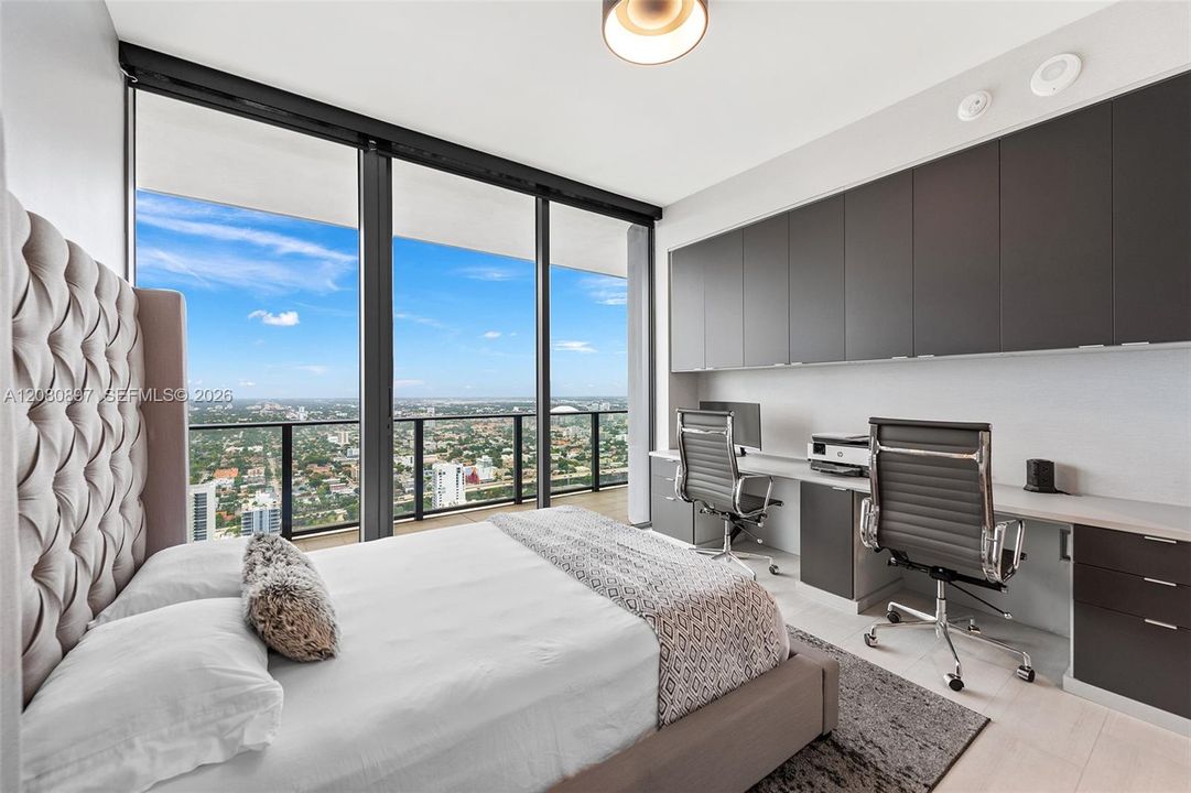 For Rent: $16,000 (3 beds, 3 baths, 1912 Square Feet)