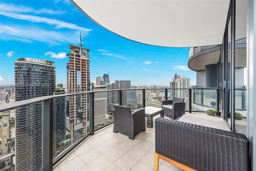 For Rent: $16,000 (3 beds, 3 baths, 1912 Square Feet)