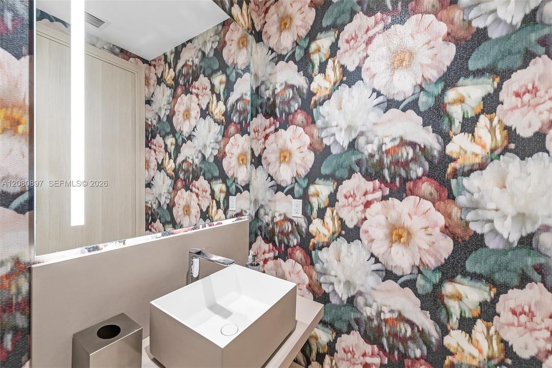 For Rent: $16,000 (3 beds, 3 baths, 1912 Square Feet)