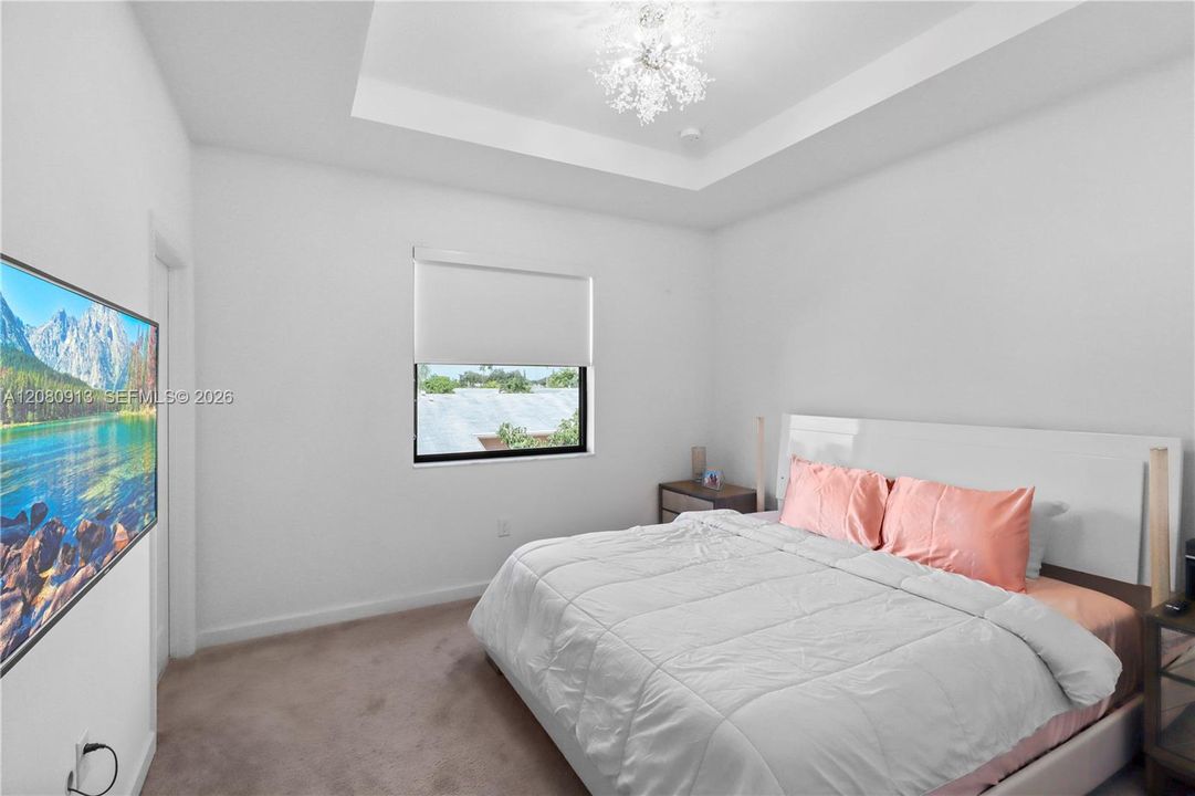 В аренду: $3,300 (3 спален, 2 ванн, 1403 Квадратных фут)
