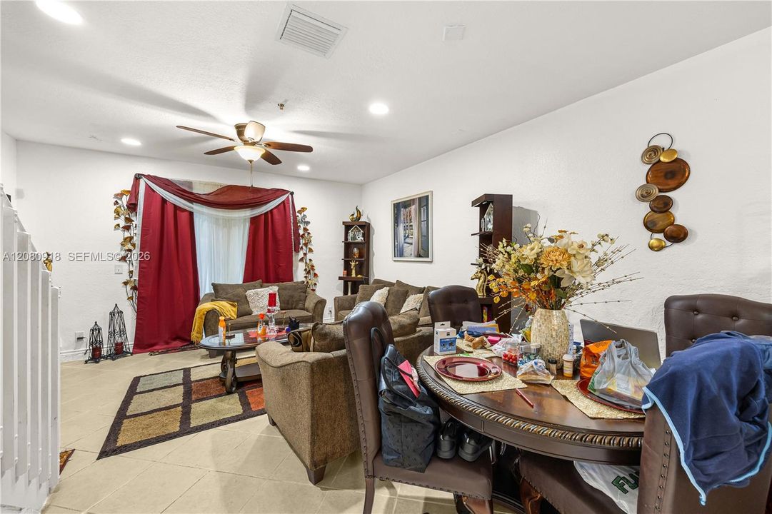 For Sale: $349,999 (3 beds, 2 baths, 2050 Square Feet)