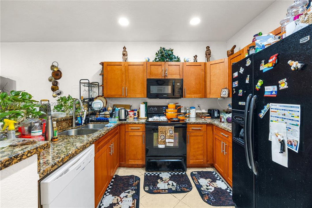 For Sale: $349,999 (3 beds, 2 baths, 2050 Square Feet)