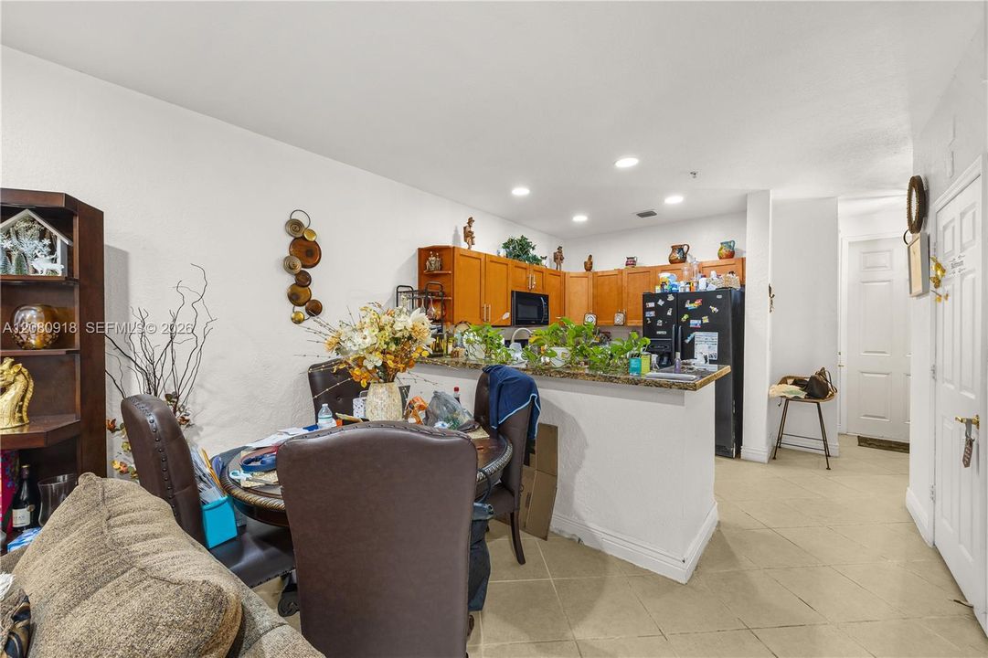 For Sale: $349,999 (3 beds, 2 baths, 2050 Square Feet)