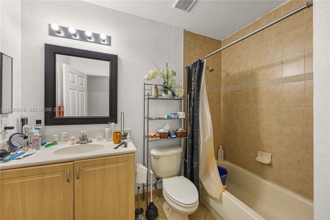 For Sale: $349,999 (3 beds, 2 baths, 2050 Square Feet)