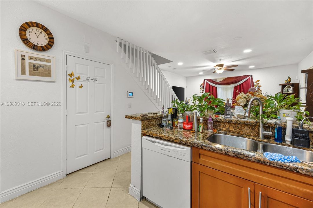 For Sale: $349,999 (3 beds, 2 baths, 2050 Square Feet)