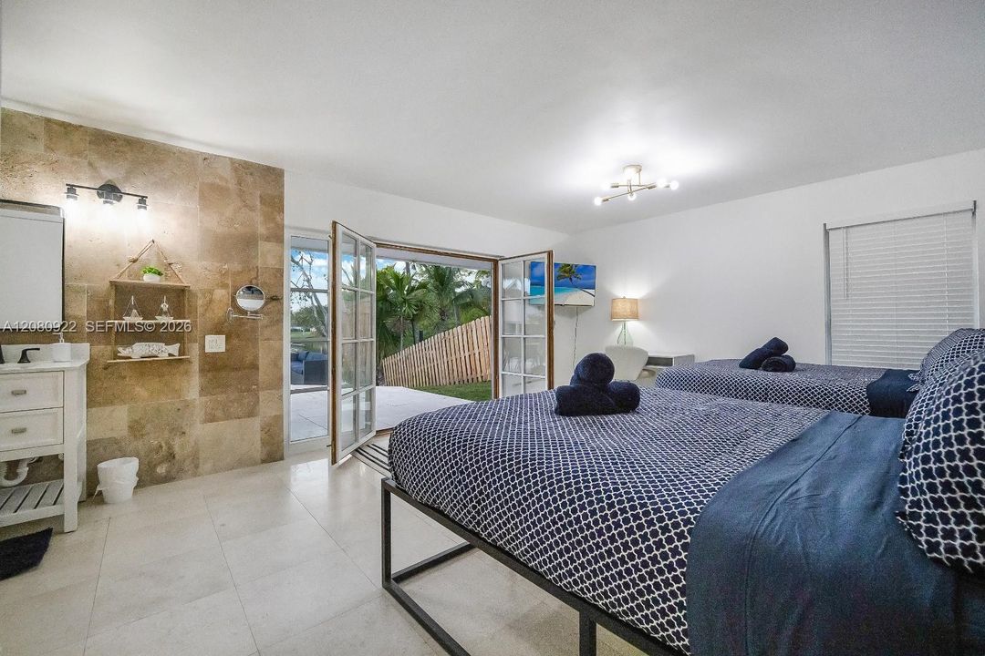 В аренду: $8,200 (4 спален, 3 ванн, 2240 Квадратных фут)