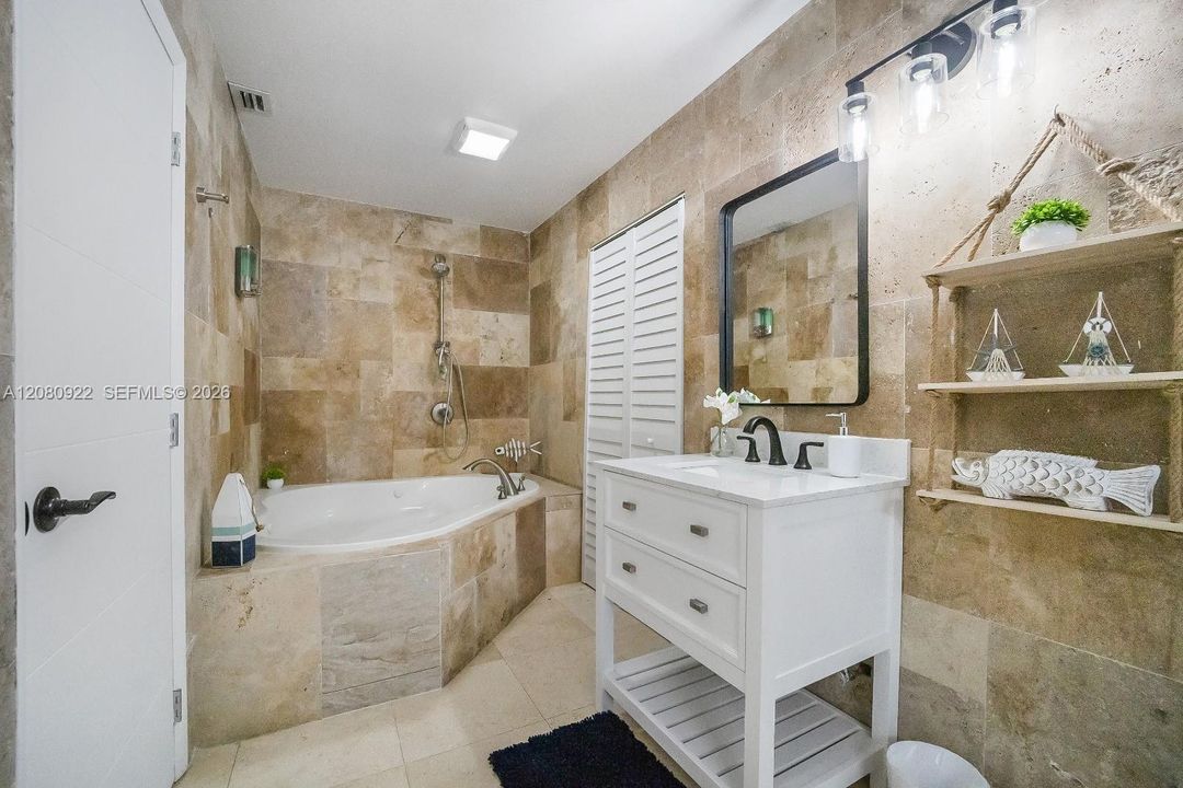 В аренду: $8,200 (4 спален, 3 ванн, 2240 Квадратных фут)