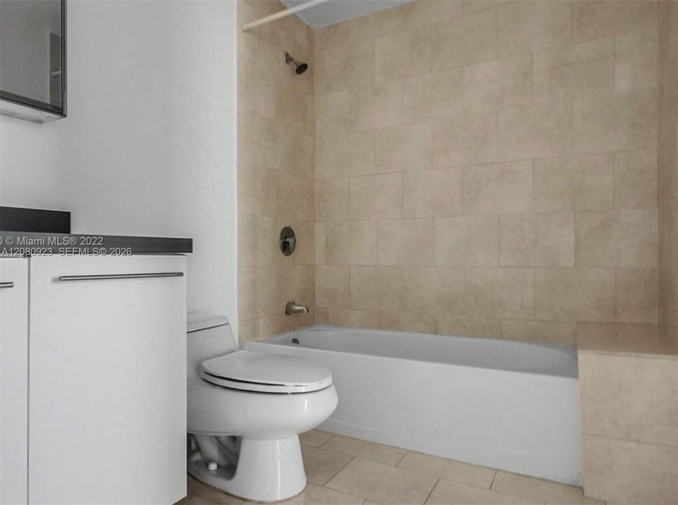 В аренду: $2,750 (1 спален, 1 ванн, 722 Квадратных фут)