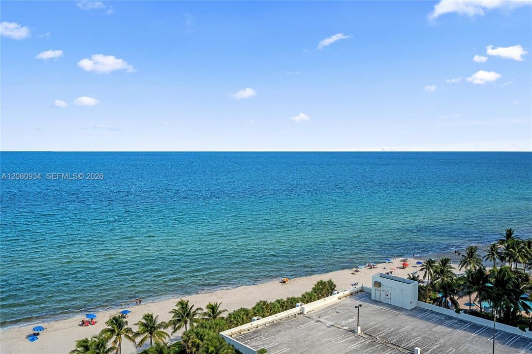 For Rent: $2,750 (1 beds, 1 baths, 874 Square Feet)