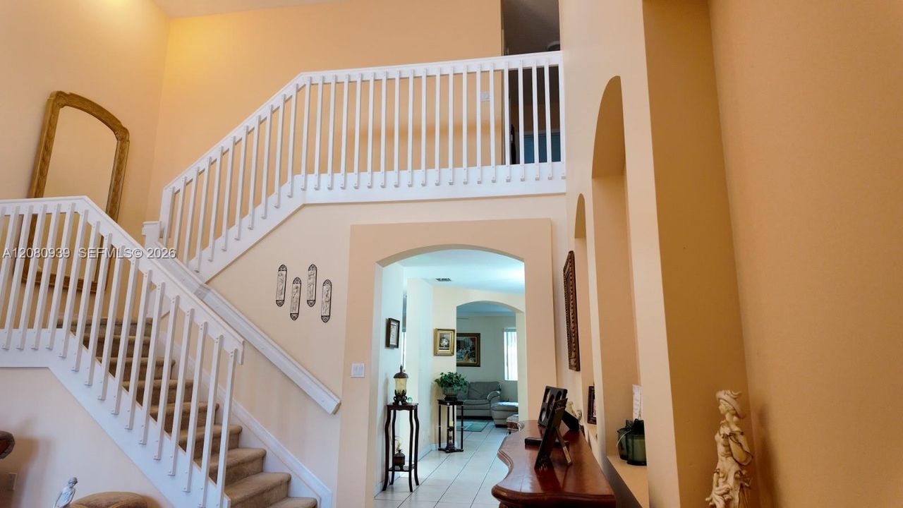 For Sale: $565,000 (3 beds, 2 baths, 1753 Square Feet)
