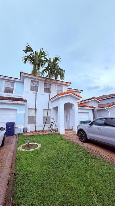 For Sale: $565,000 (3 beds, 2 baths, 1753 Square Feet)