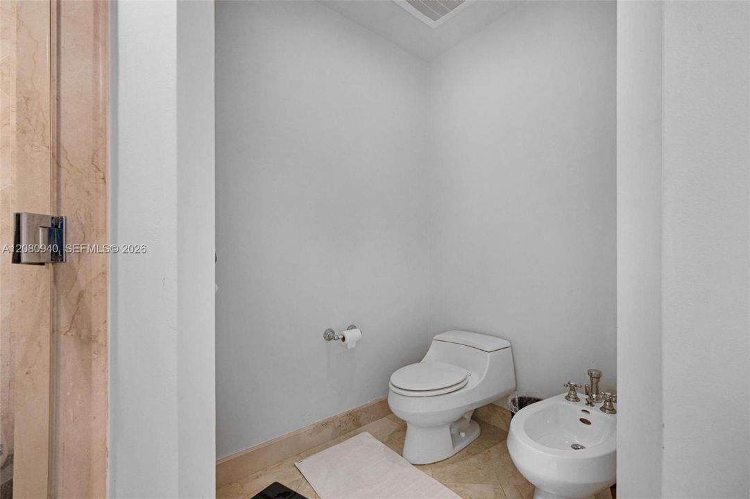 For Rent: $18,000 (2 beds, 2 baths, 1595 Square Feet)