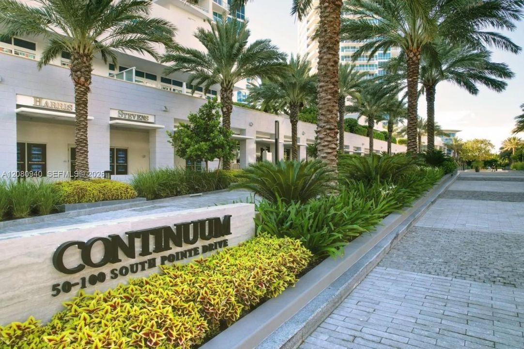 For Rent: $18,000 (2 beds, 2 baths, 1595 Square Feet)
