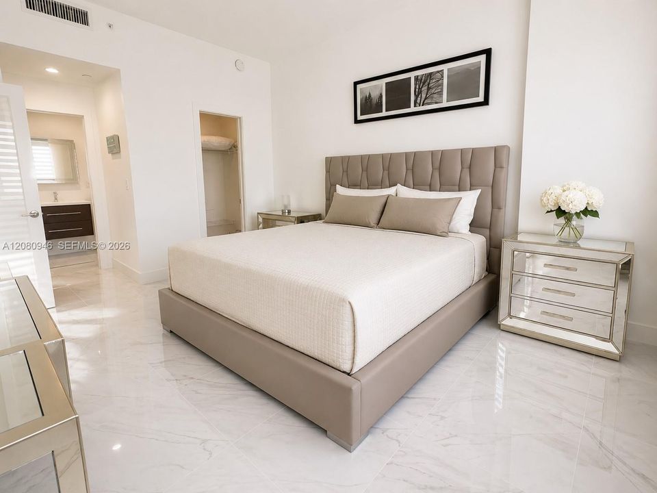 For Rent: $3,800 (1 beds, 1 baths, 812 Square Feet)