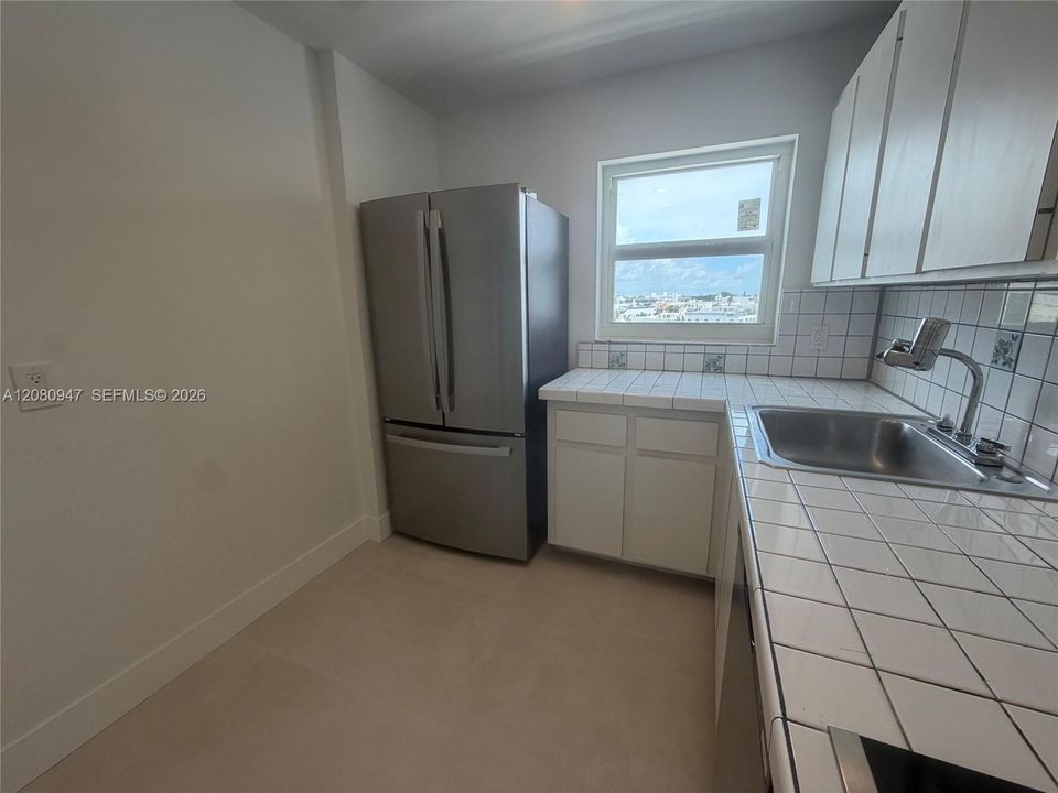 В аренду: $2,750 (1 спален, 1 ванн, 845 Квадратных фут)