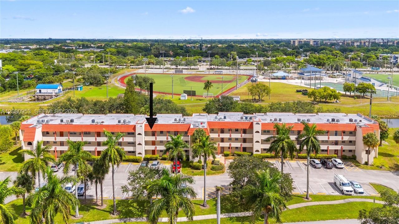 For Sale: $75,000 (1 beds, 1 baths, 640 Square Feet)