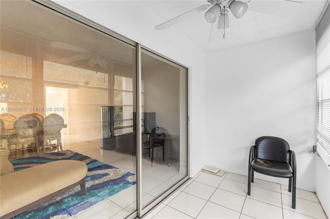 For Sale: $75,000 (1 beds, 1 baths, 640 Square Feet)