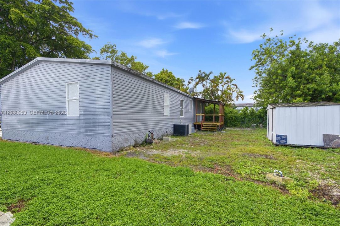 For Sale: $275,000 (4 beds, 2 baths, 1430 Square Feet)