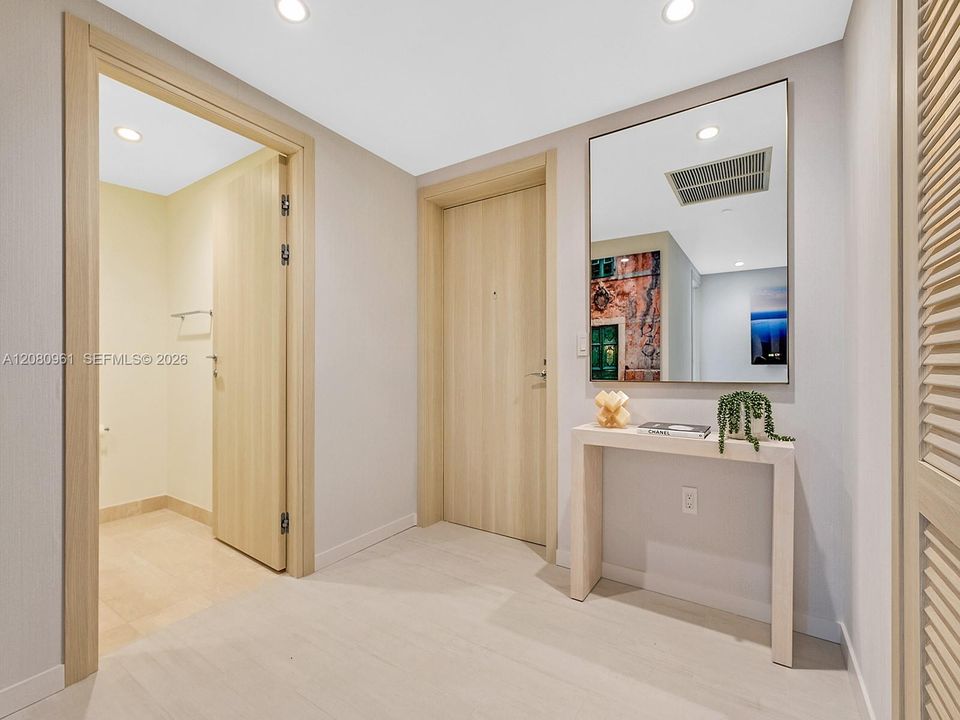 En Renta: $15,500 (3 camas, 3 baños, 1909 Pies cuadrados)