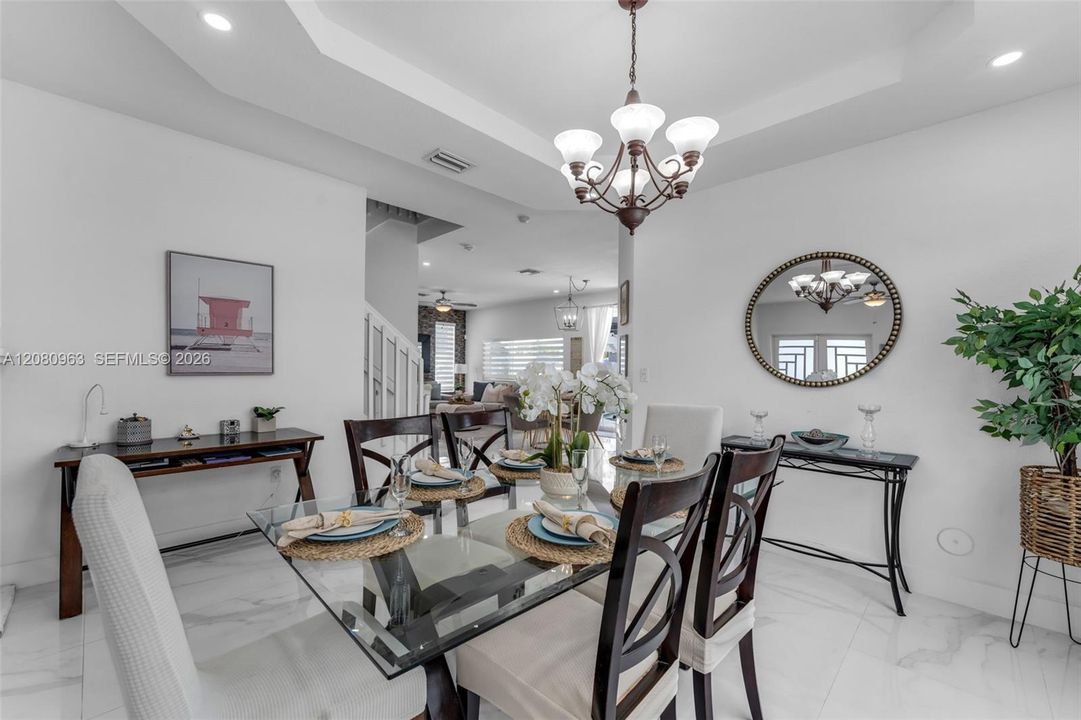 For Sale: $875,000 (4 beds, 3 baths, 2500 Square Feet)