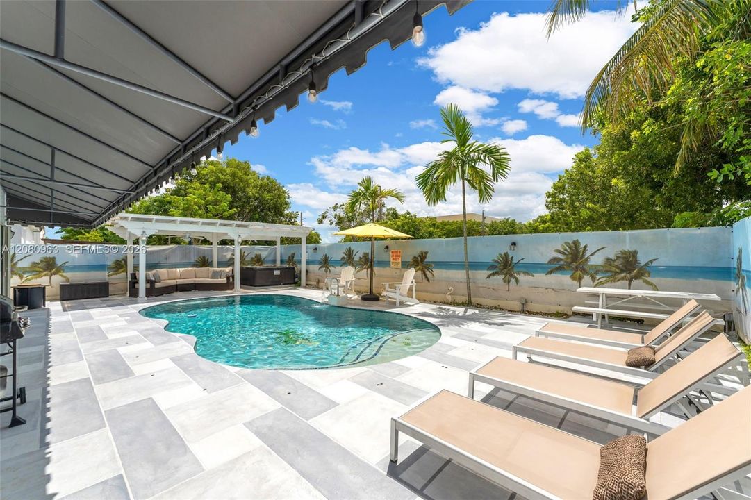 For Sale: $875,000 (4 beds, 3 baths, 2500 Square Feet)