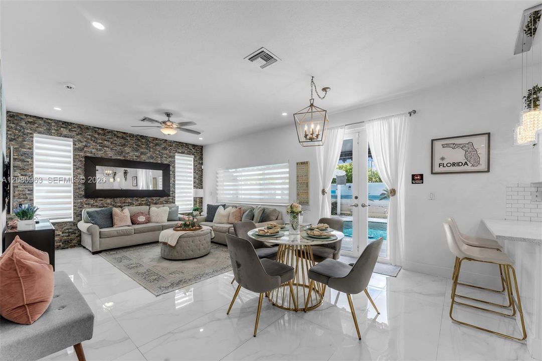 For Sale: $875,000 (4 beds, 3 baths, 2500 Square Feet)